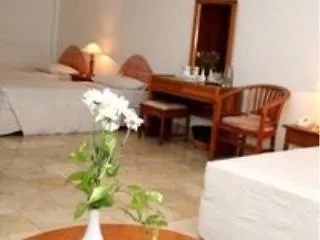 Ratna 2* كوتا